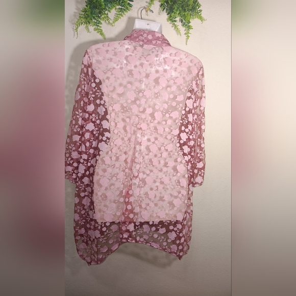 Siren Lily Rose Floral Blouse - Picture 7 of 9